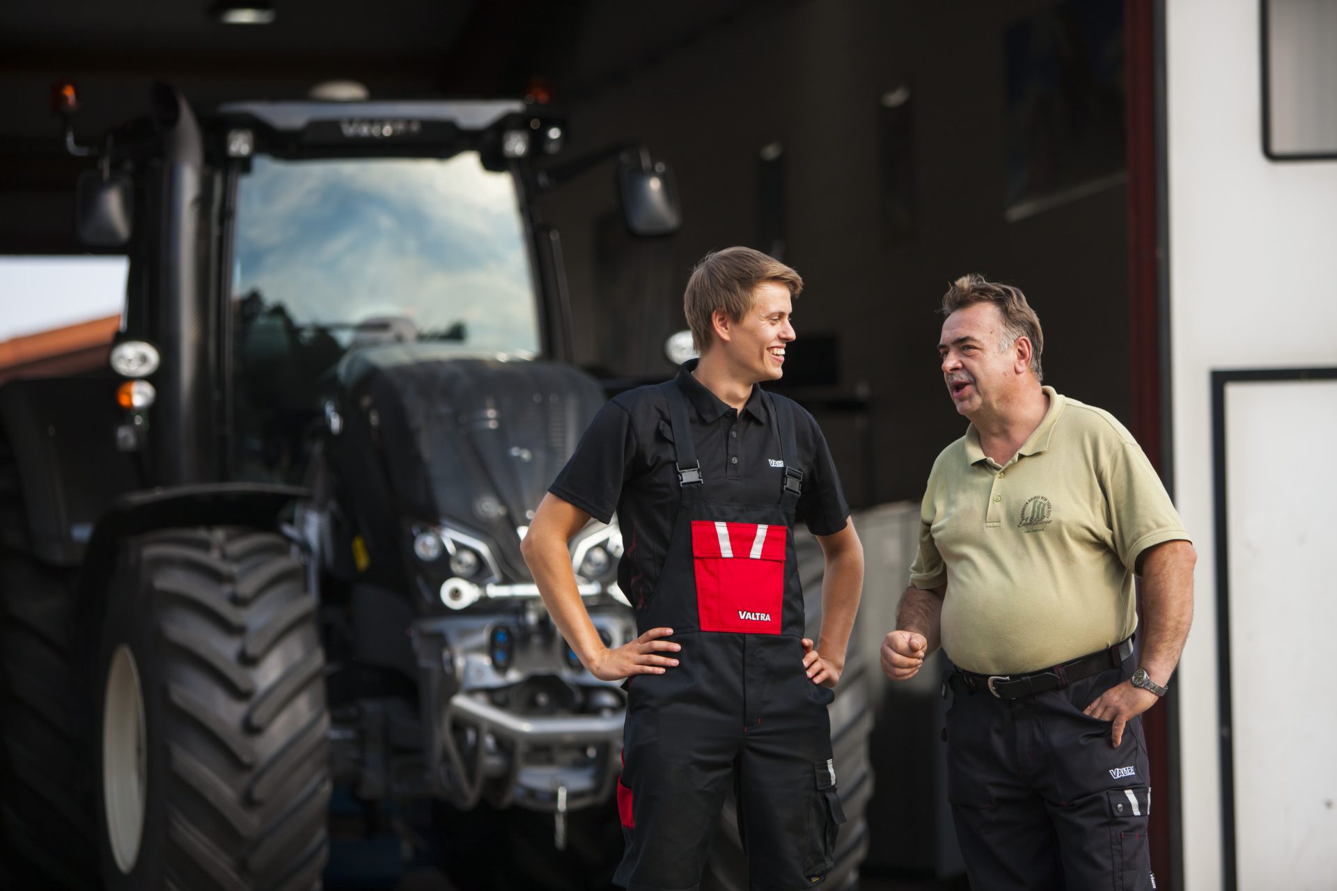 tractor Valtra S 374 Smart Touch
