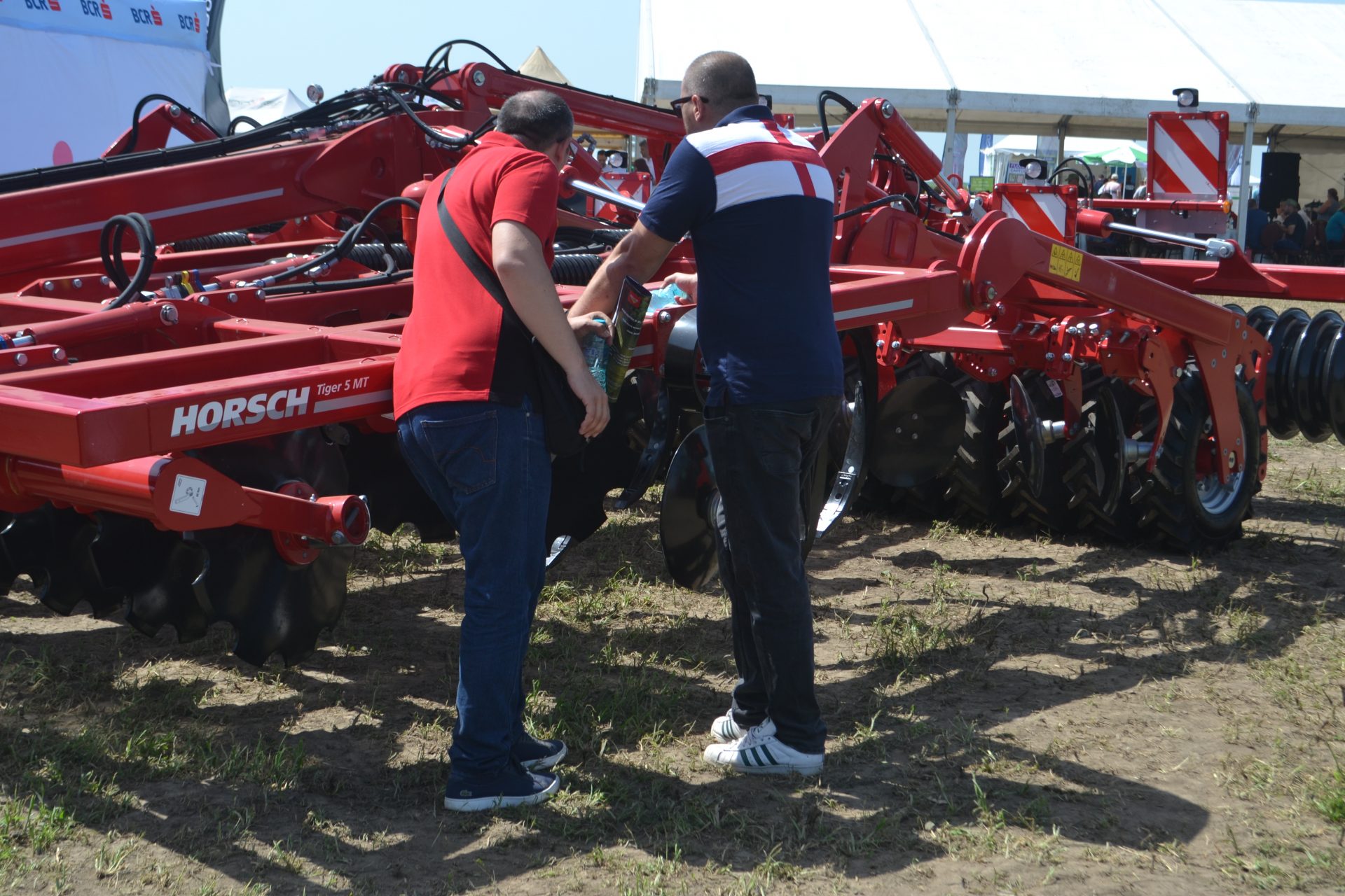 Cultivatorul Horsch Tiger 5 MT - Masini agricole