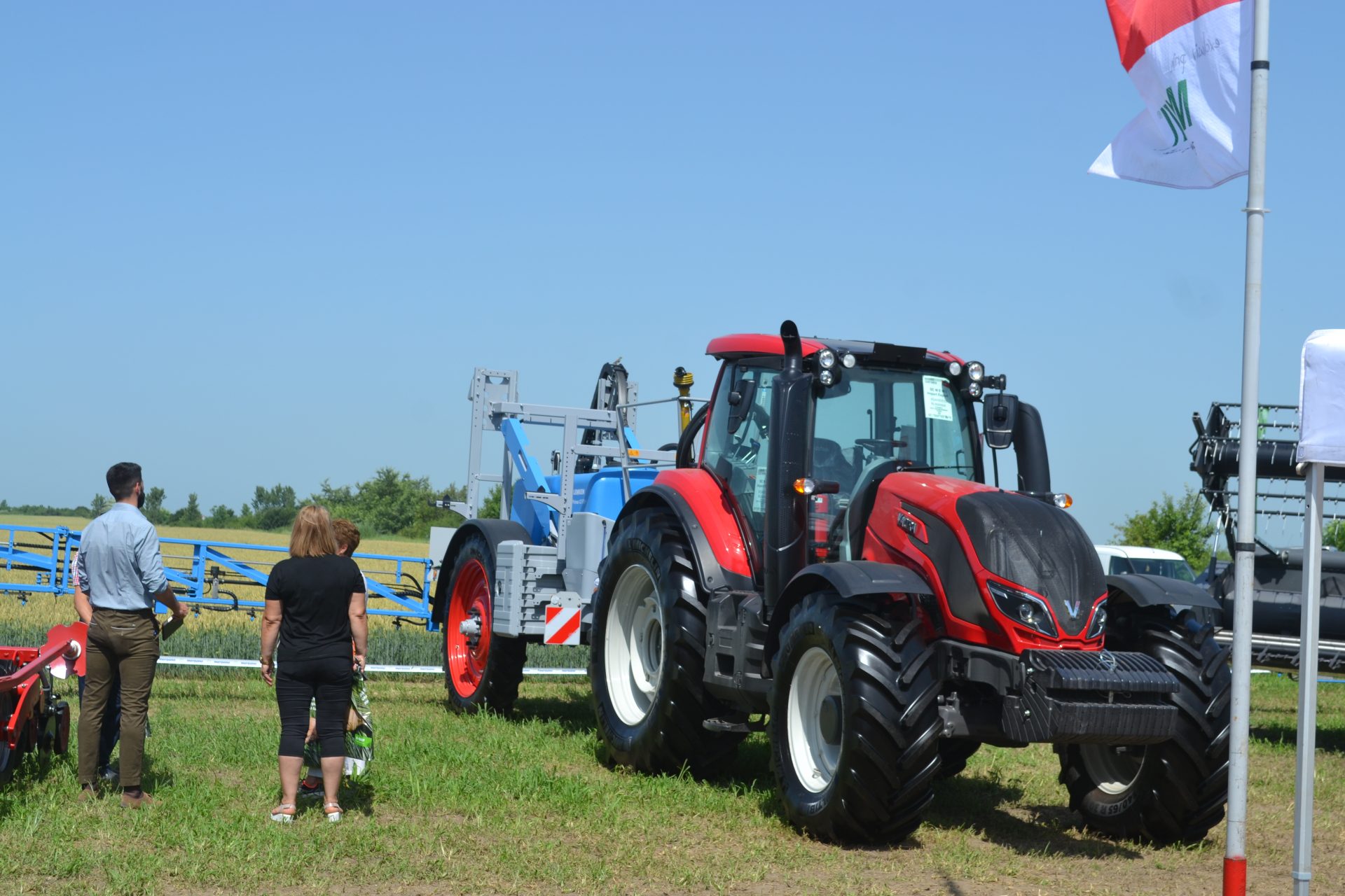Tractor Valtra