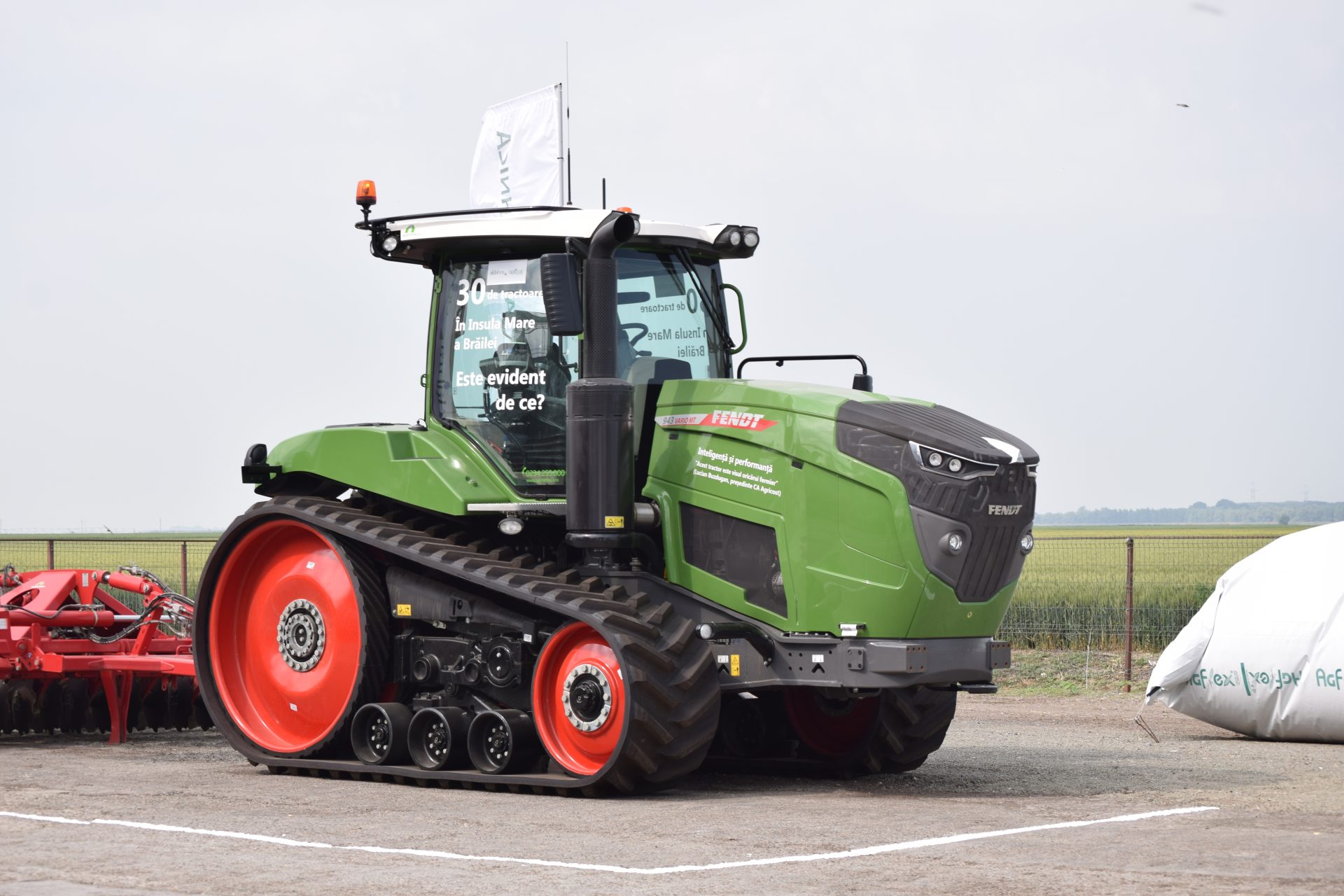 Tractor cu senile Fendt