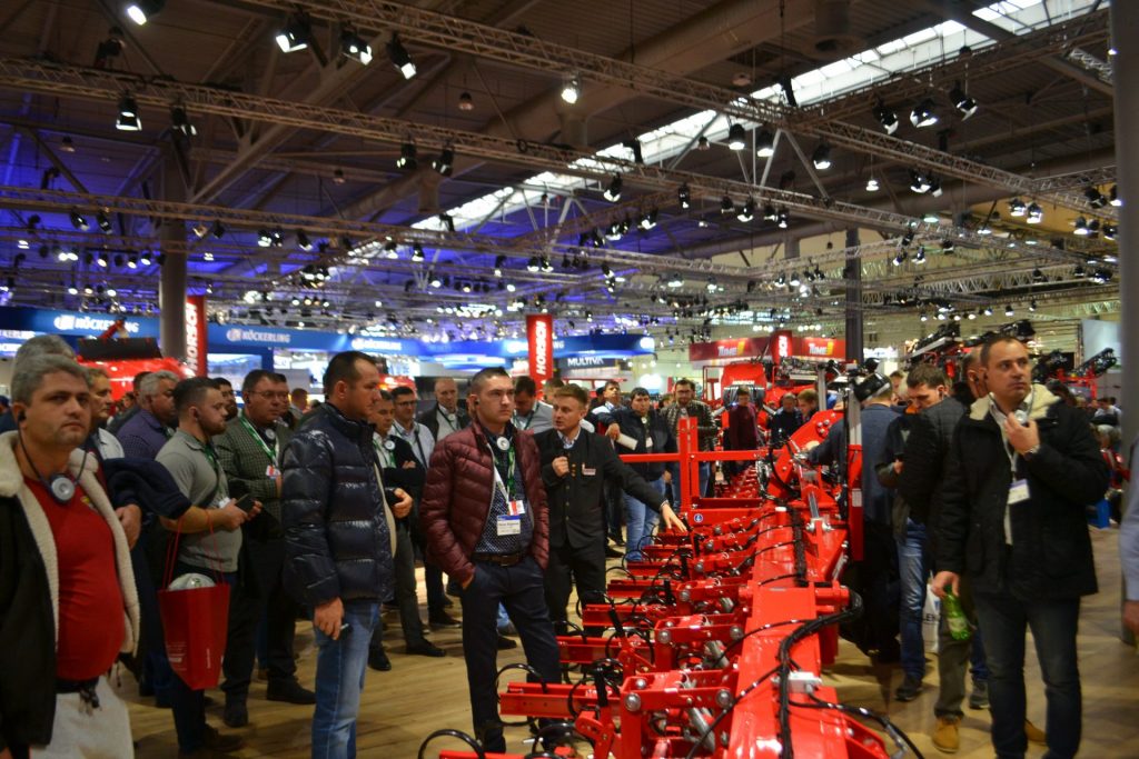 Utilaje si masini agricole, Agritehnica