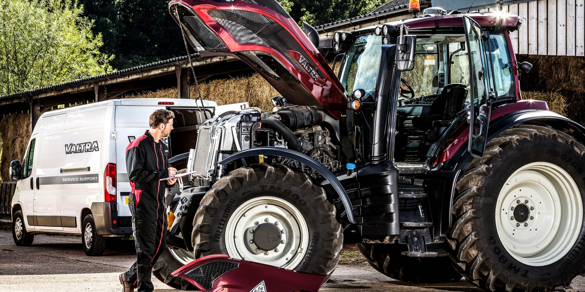 Reprezentant service tractor Valtra