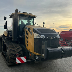Tractor cu senile CHALLENGER MT 875 E Second-hand