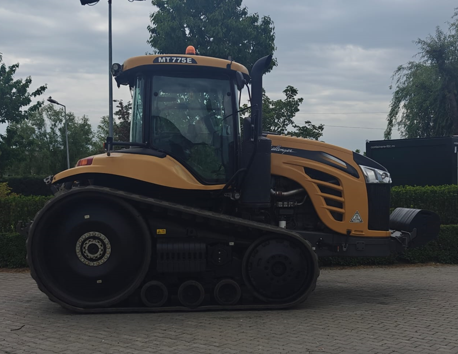 5 Tractor cu senile CHALLENGER MT 775 E Second-hand