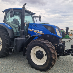 Tractor NEW HOLLAND T7.165 Second-hand