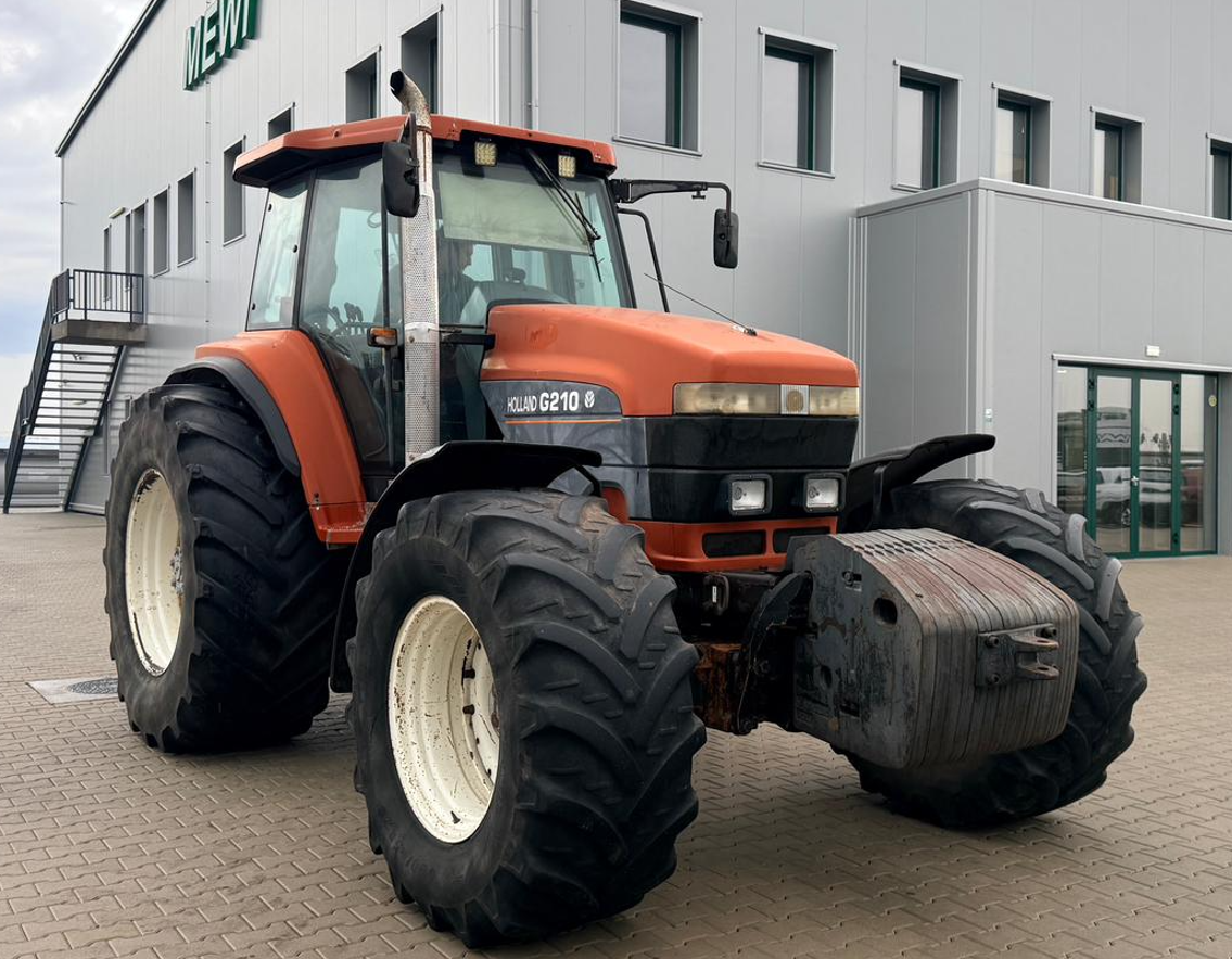 Tractor New Holland G 210