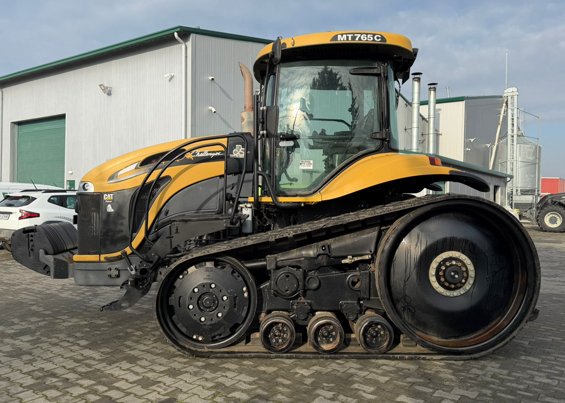 4 Tractor cu senile CHALLENGER MT 765 C Second-hand