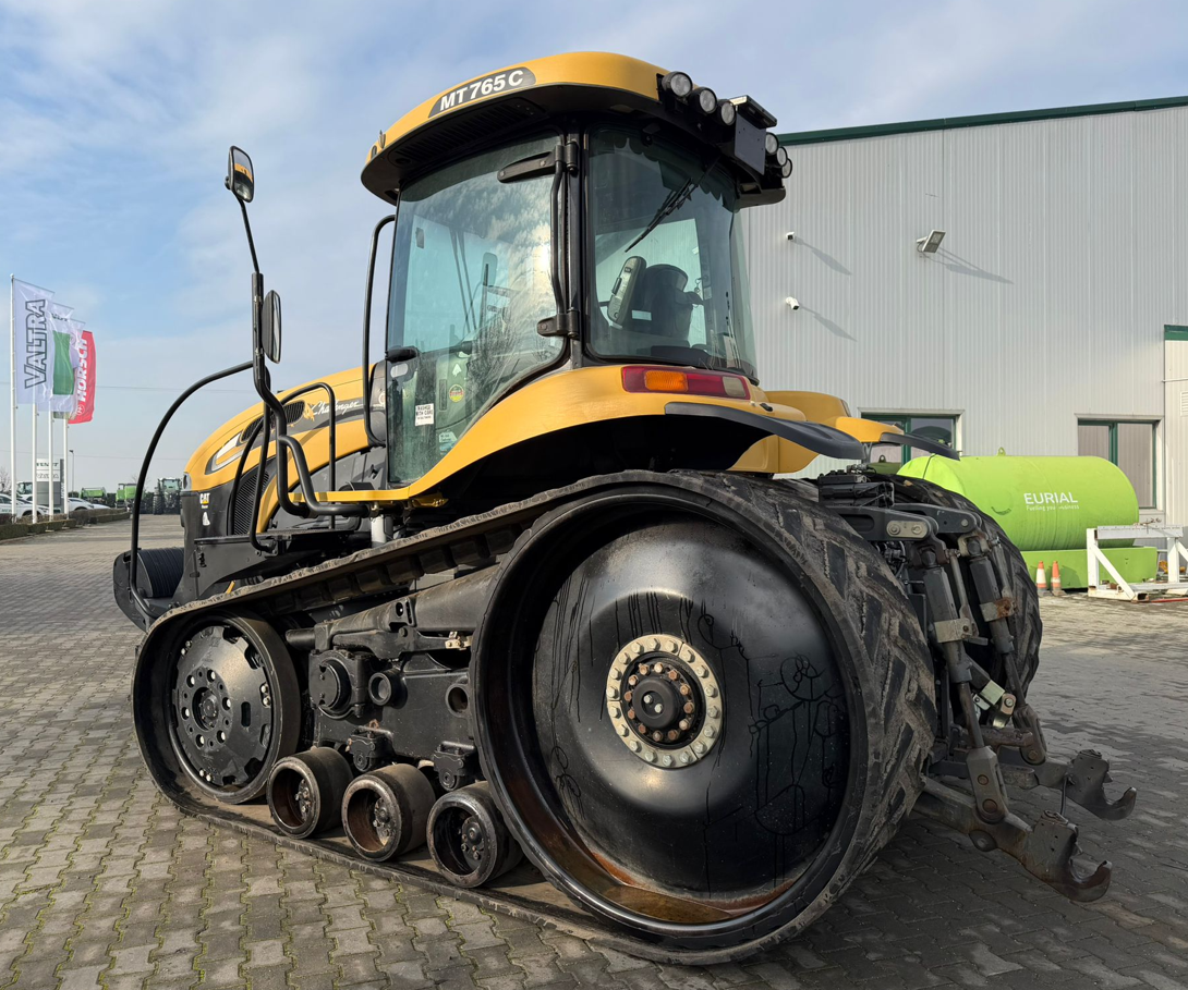 5 Tractor cu senile CHALLENGER MT 765 C Second-hand