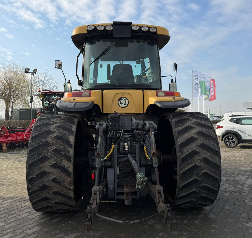 6 Tractor cu senile CHALLENGER MT 765 C Second-hand