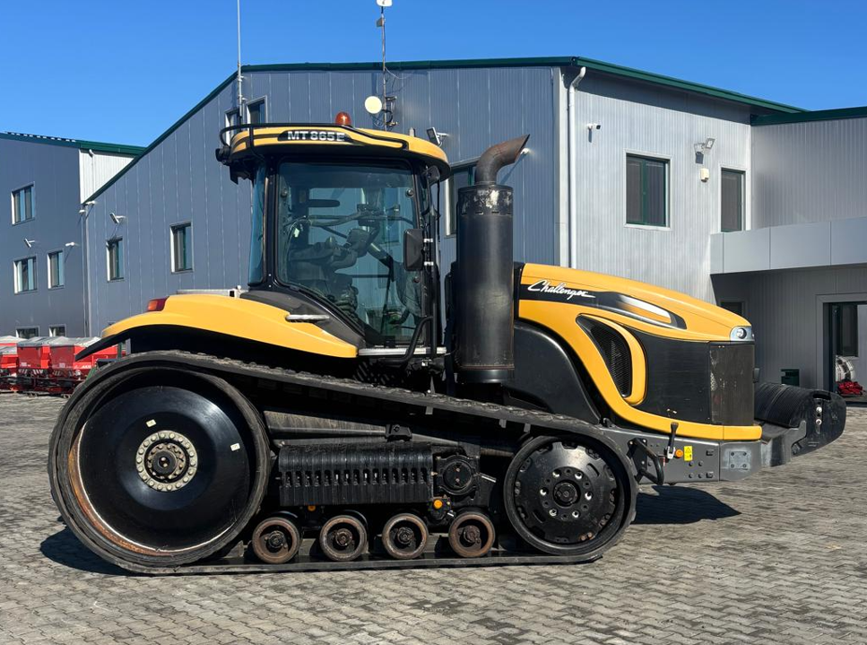 2 Tractor cu senile CHALLENGER MT 865 E Second-hand