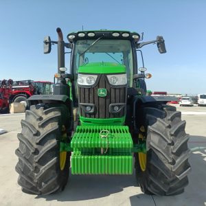 Tractor JOHN DEERE 6215R PREMIUM Second-hand